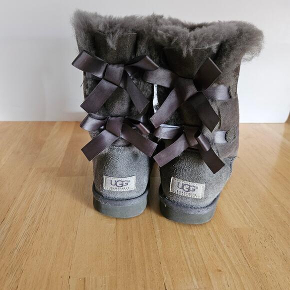 UGG Winter Boots Bailey Bow Suede Lace Back Sz 7 Dark Gray 1002954 - Picture 2 of 9